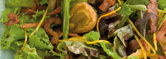 Salada de pêra desidratada com bacon